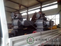 粉體輸送設備裝車(chē)中...